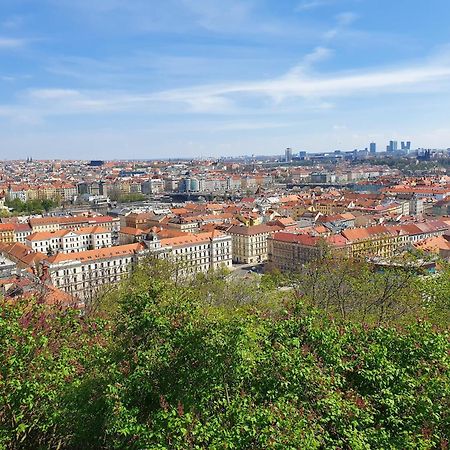 Cozy Apt Near Prague Castle Bagian luar foto